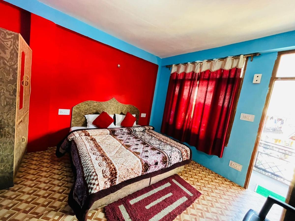 Non Stop Cafe Hostel & Stay Manali  Exterior photo