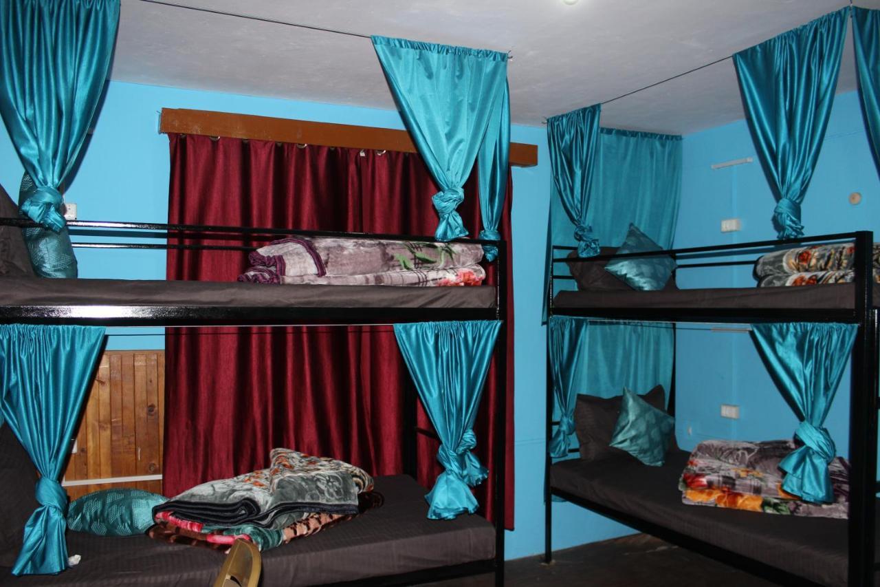 Non Stop Cafe Hostel & Stay Manali  Exterior photo