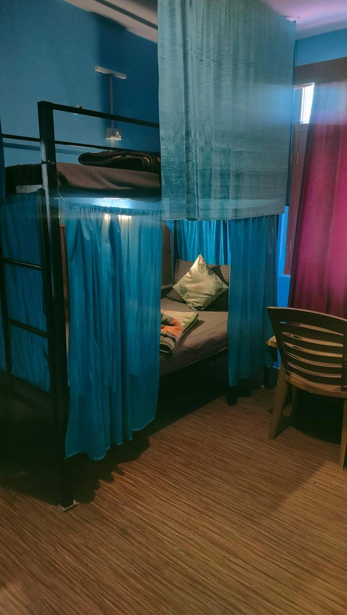 Non Stop Cafe Hostel & Stay Manali  Exterior photo