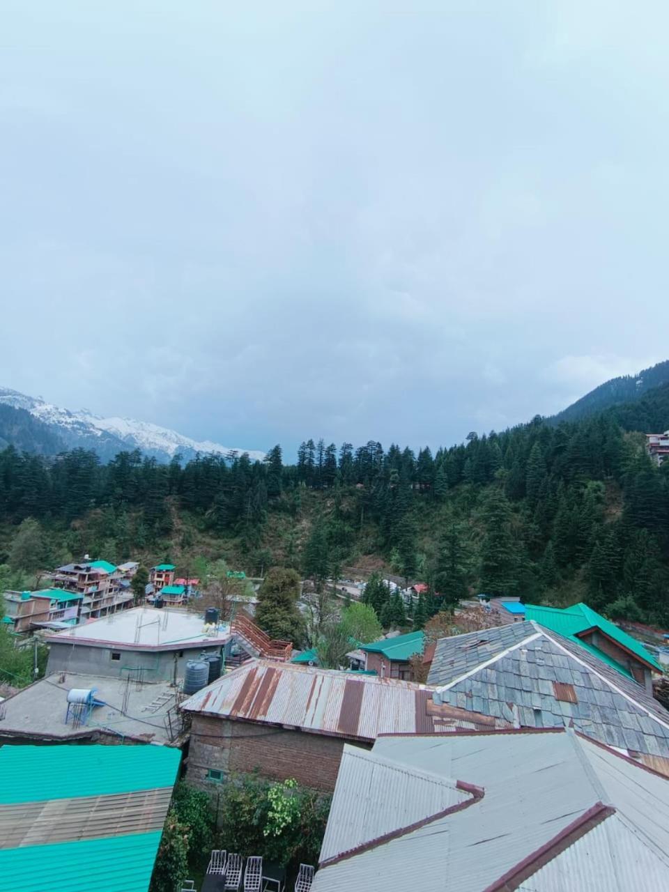 Non Stop Cafe Hostel & Stay Manali  Room photo
